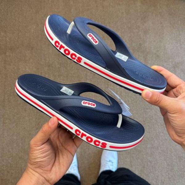 162 Crocs Bayaband Navy Premium Thong Flipflop
