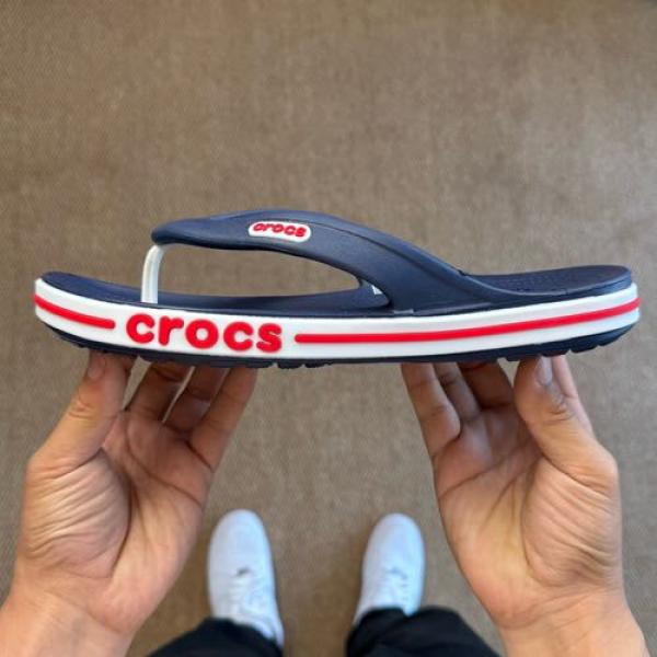 162 Crocs Bayaband Navy Premium Thong Flipflop