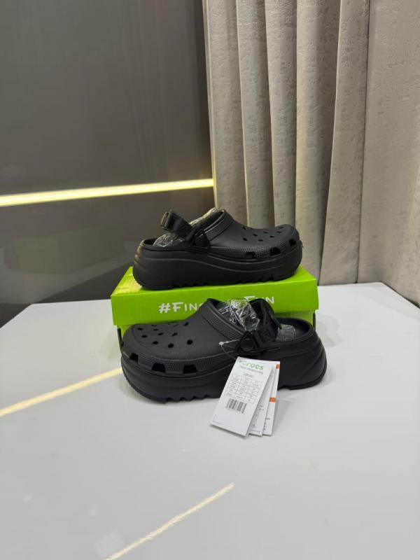 -haiker Croc-s Black
