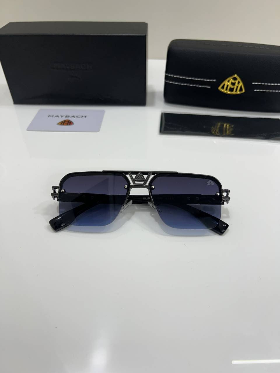 Maybach 98344 black blue
