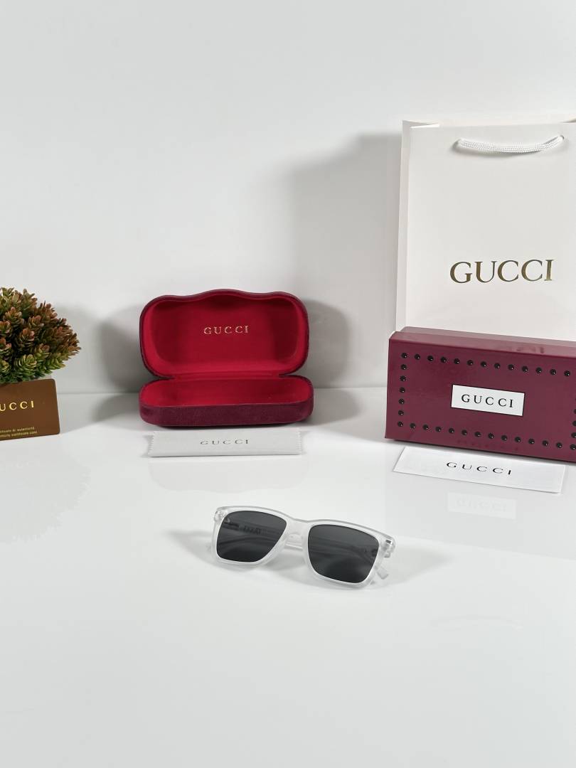 Gucci 2417 Ice Black