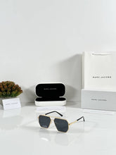 Marc Jacobs 510 Gold Black
