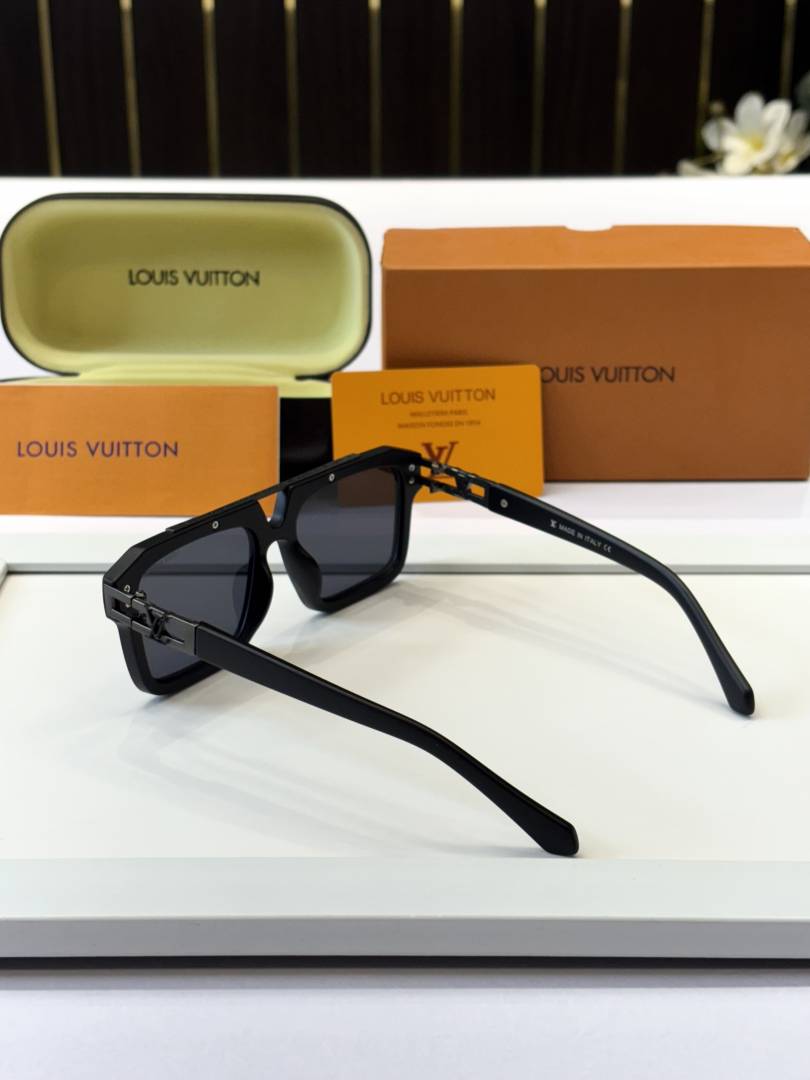 Louis vuitton YH121 black