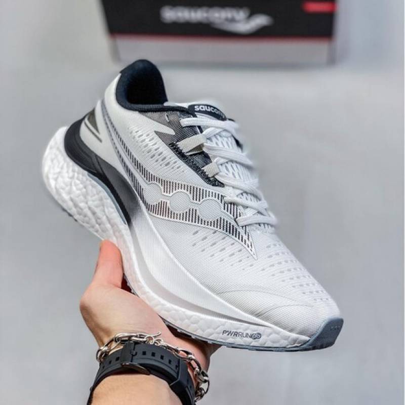 Saucony Endorphin Speed 4 Cloud