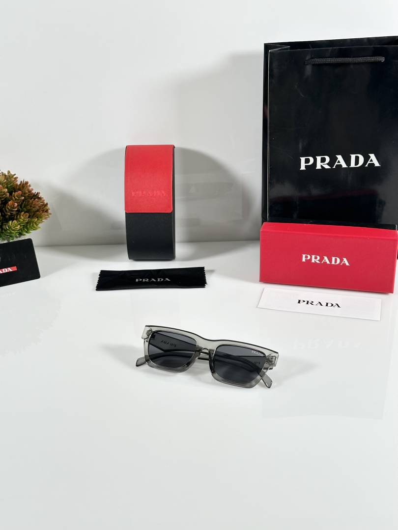 Prada 06 Grey