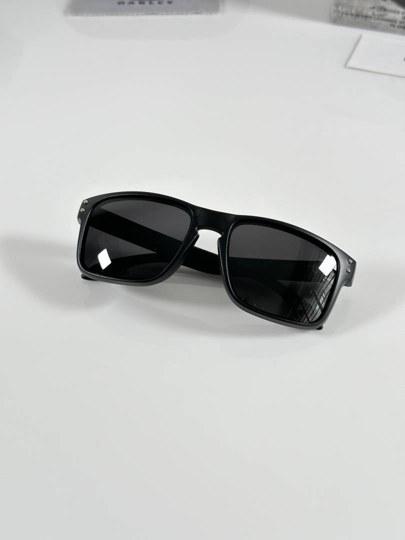 Oakley 9102 Black