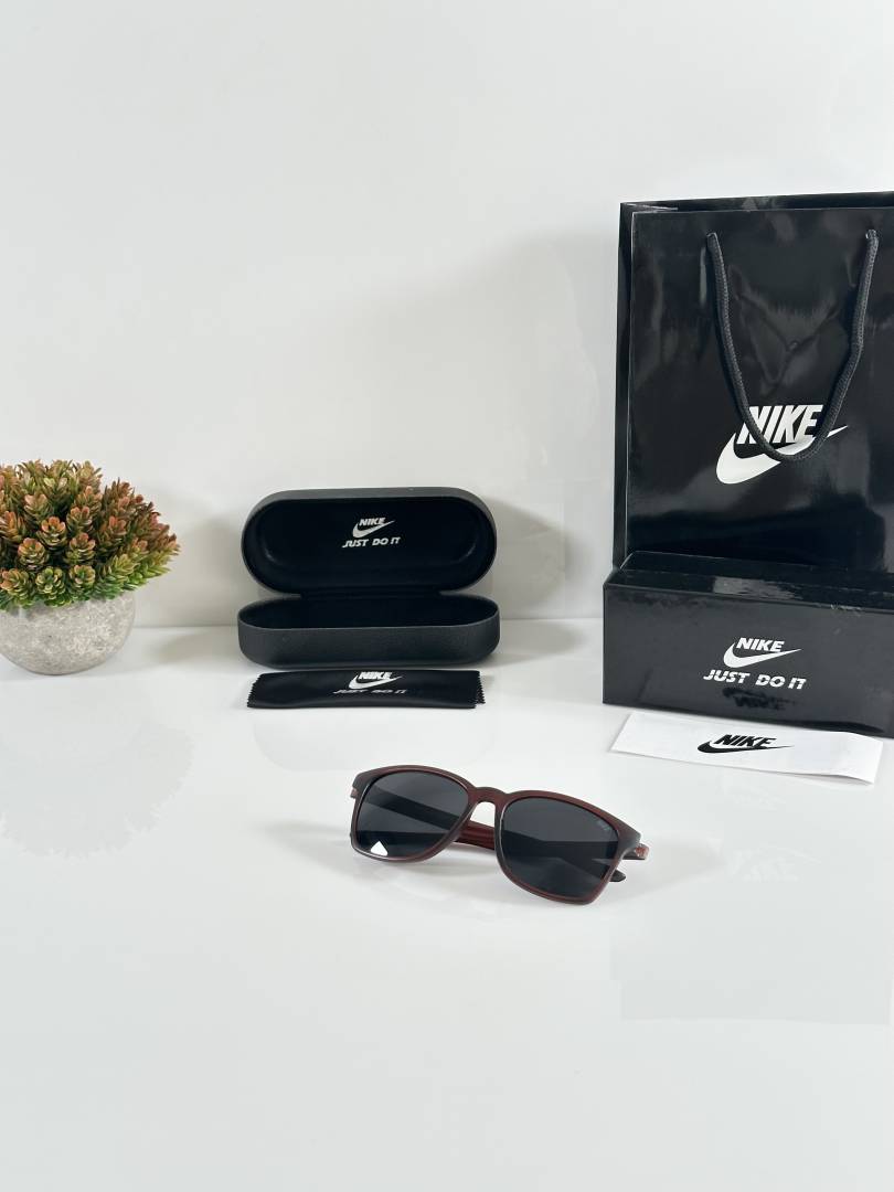 Nike 810 Brown Black