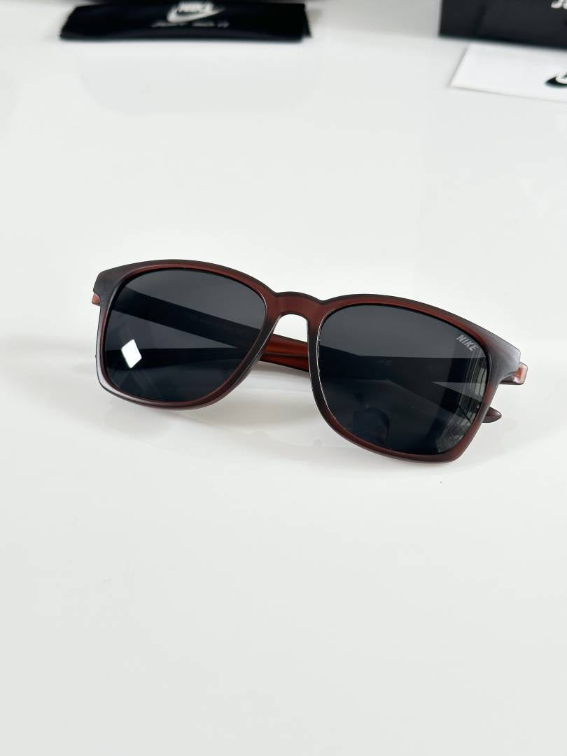 Nike 810 Brown Black