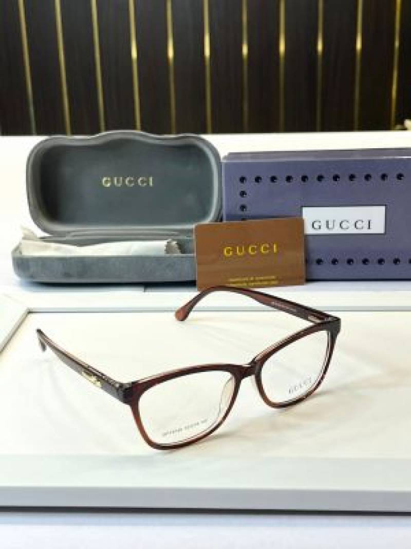 Gucci 19150 frame