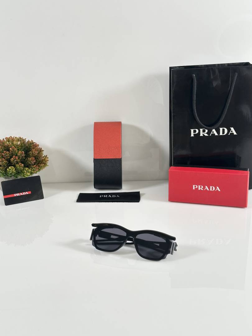 Prada 8899 Black