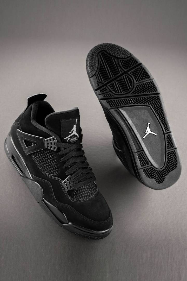 Nik.e Air Jordan 4 Black Cat Semi UA
