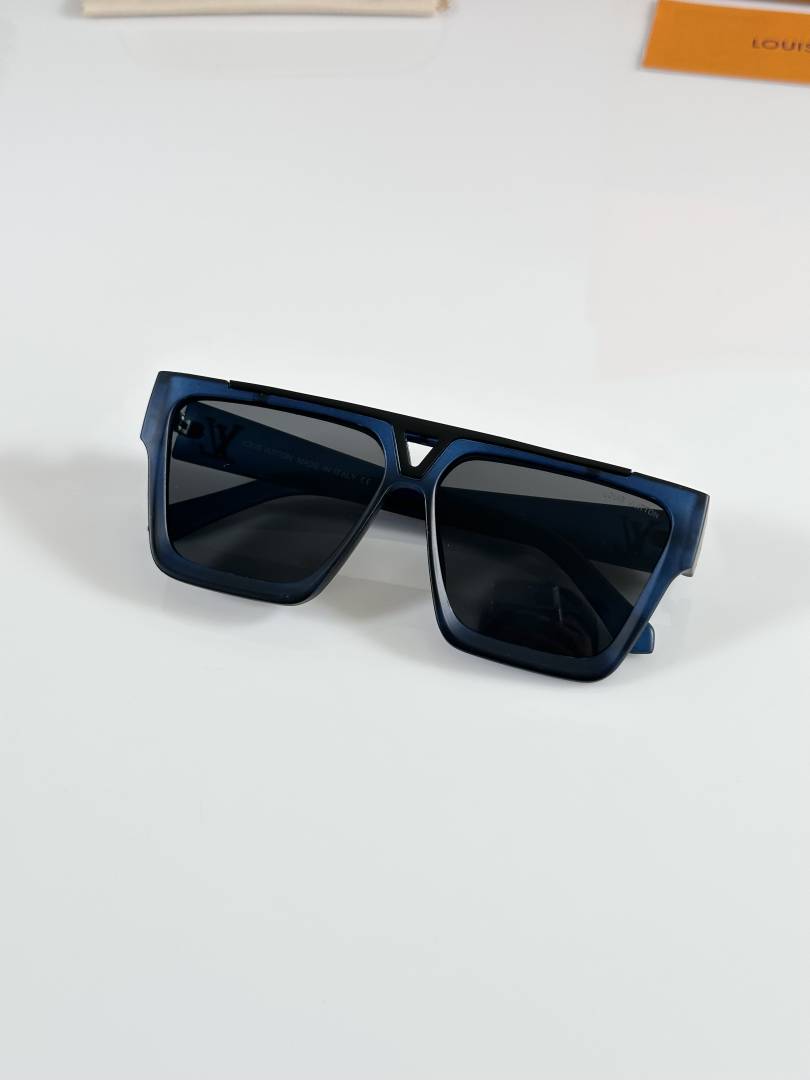 Louis Vuitton 1502 Blue Black