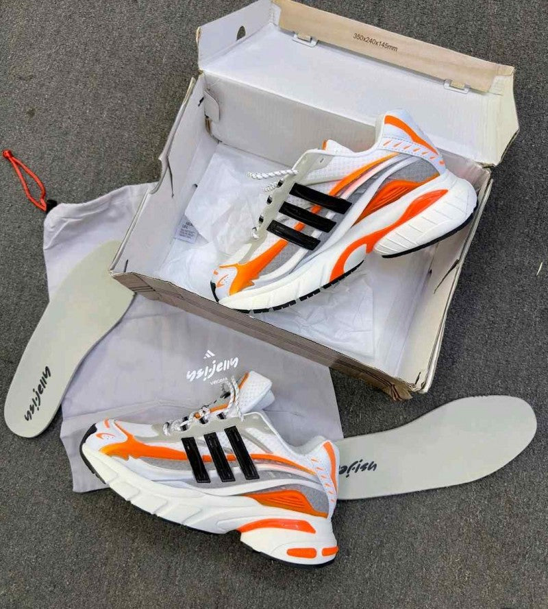Pharrell Williams x adidasss Jellyfish Blanc orange