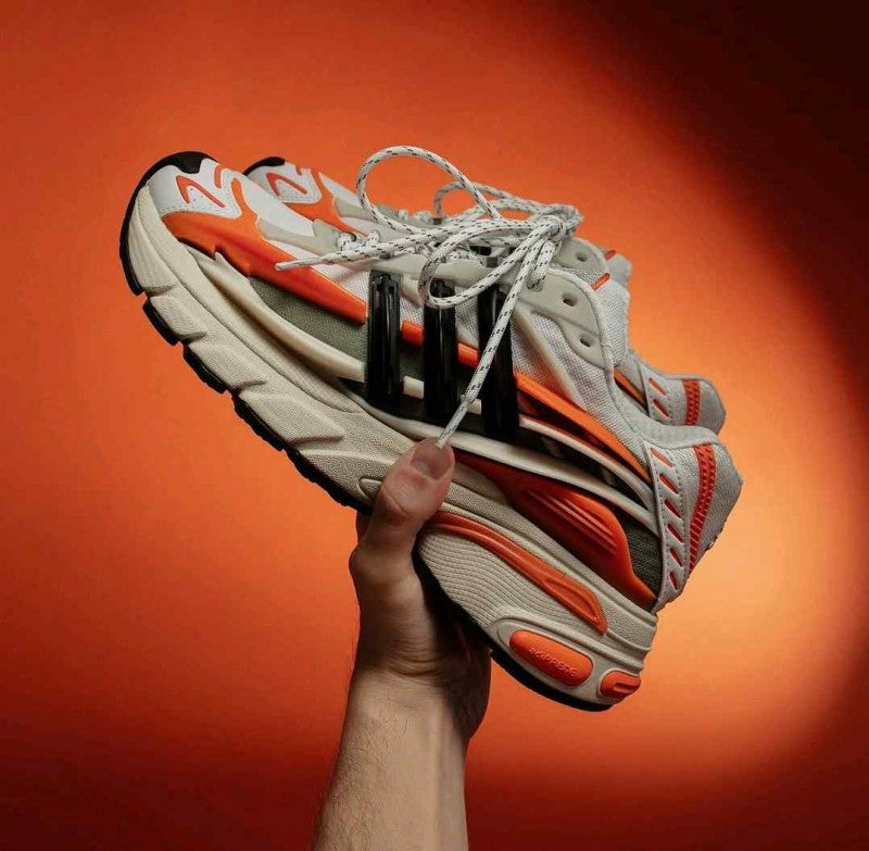 Pharrell Williams x adidasss Jellyfish Blanc orange