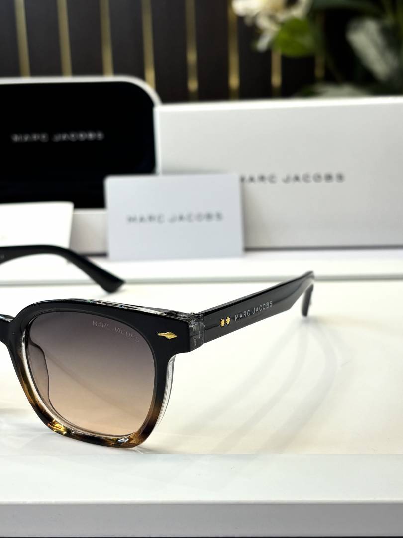 Marc jacobs M11-14 brown blk