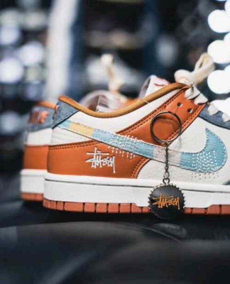 Nike SB Dunk Stussy Grey Orange 2025 798