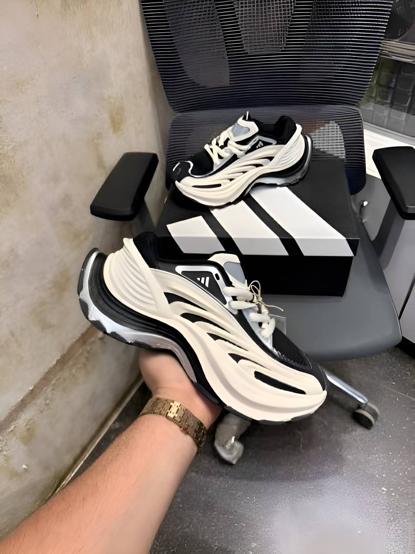 Adida.s Vento XLG MTW