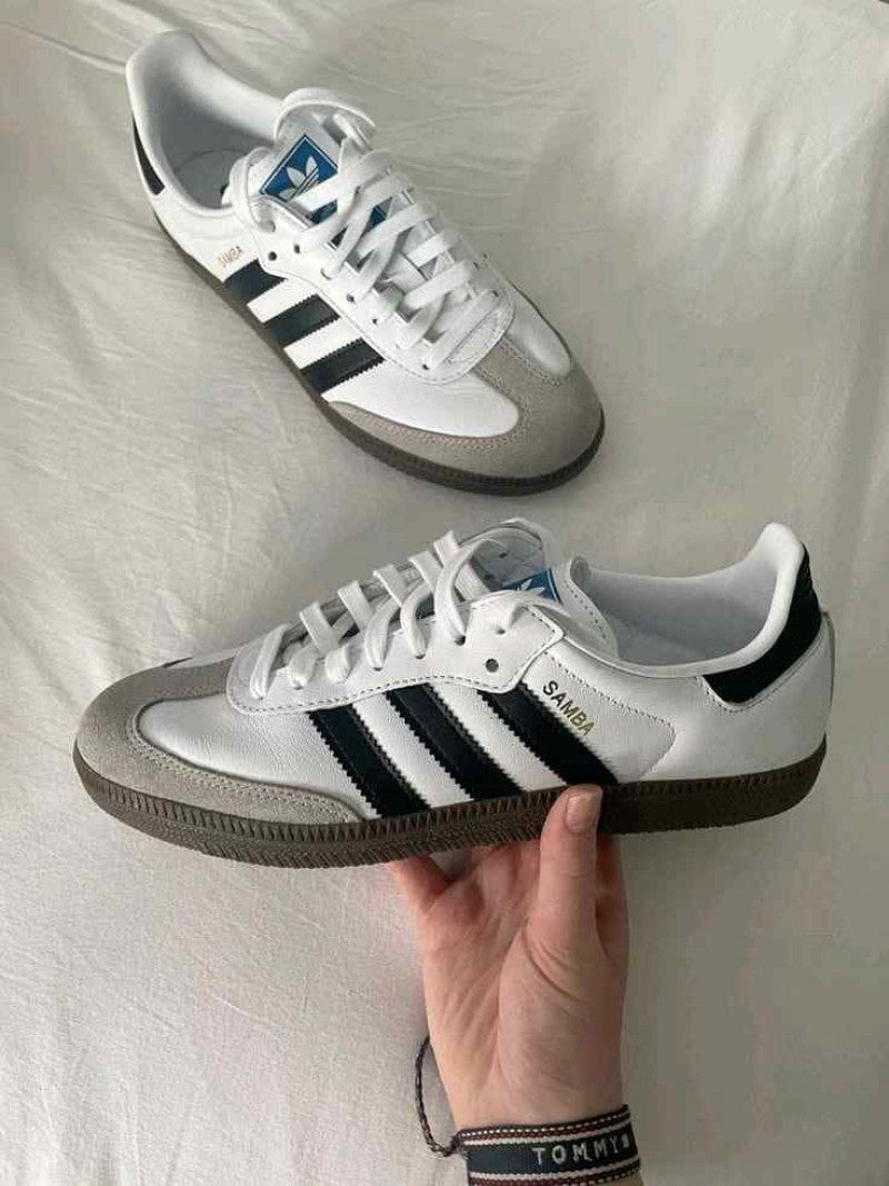 Adida.s Samba White to Black