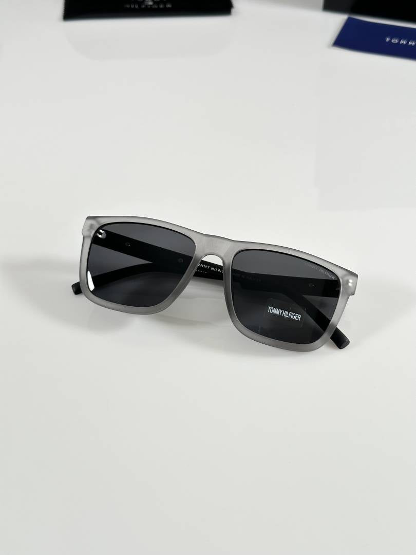 Tommy Hilfiger 1121 Grey Black