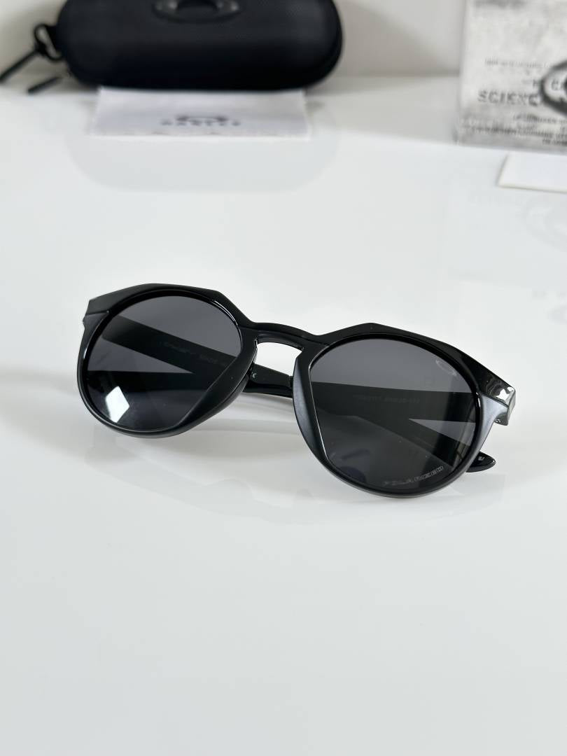 Oakley 3117 Black