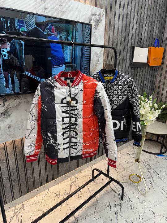 Givenchy.Imported.Heavy.Fabric.Very.Premium.Full.Sleeves.Puffer.Jacket.MR189