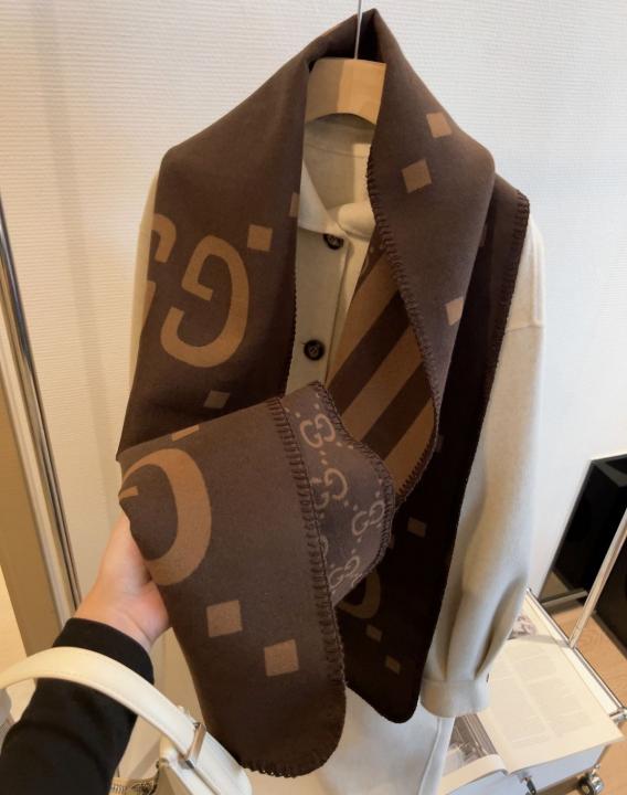 Gucci GG17 Woollen Unisex Muffler With Plain ZipLock Bag