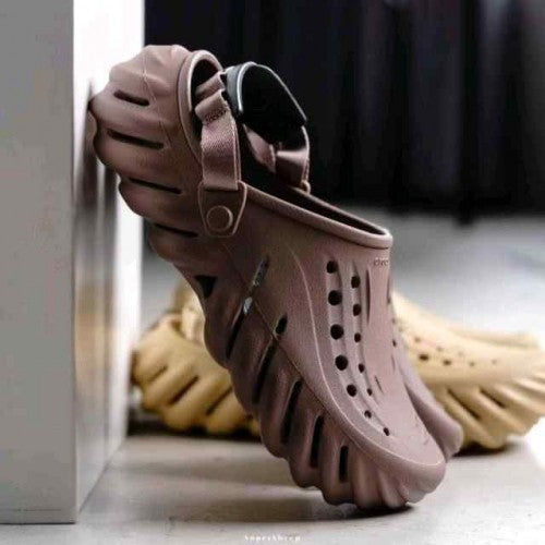 CROCCS ECHO BROWN