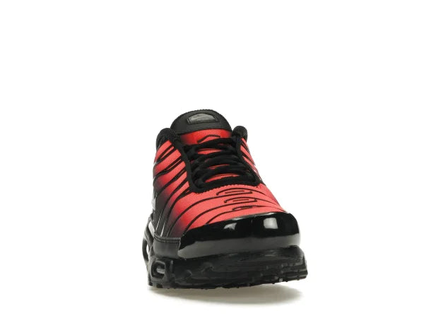 AIRMAX PLUS BLACK RED