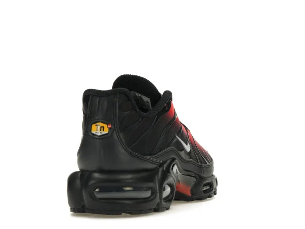 AIRMAX PLUS BLACK RED