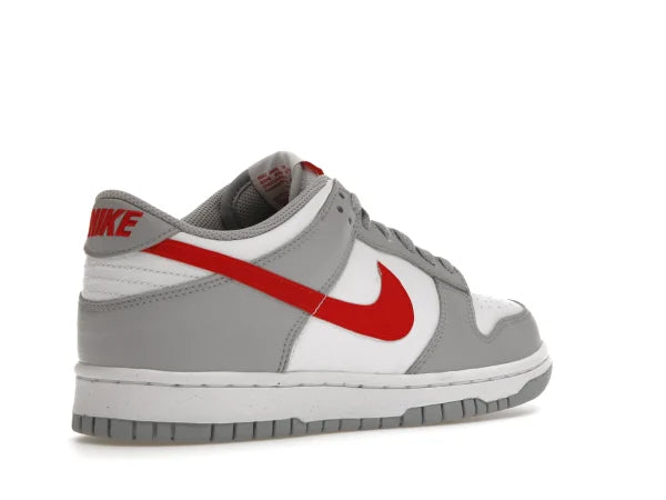 DNK LOW WHITE WOLF GREY UNIVERSITY RED