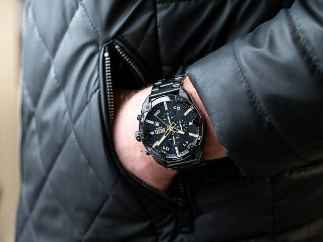 DIESEL SPIKED DZ 4644