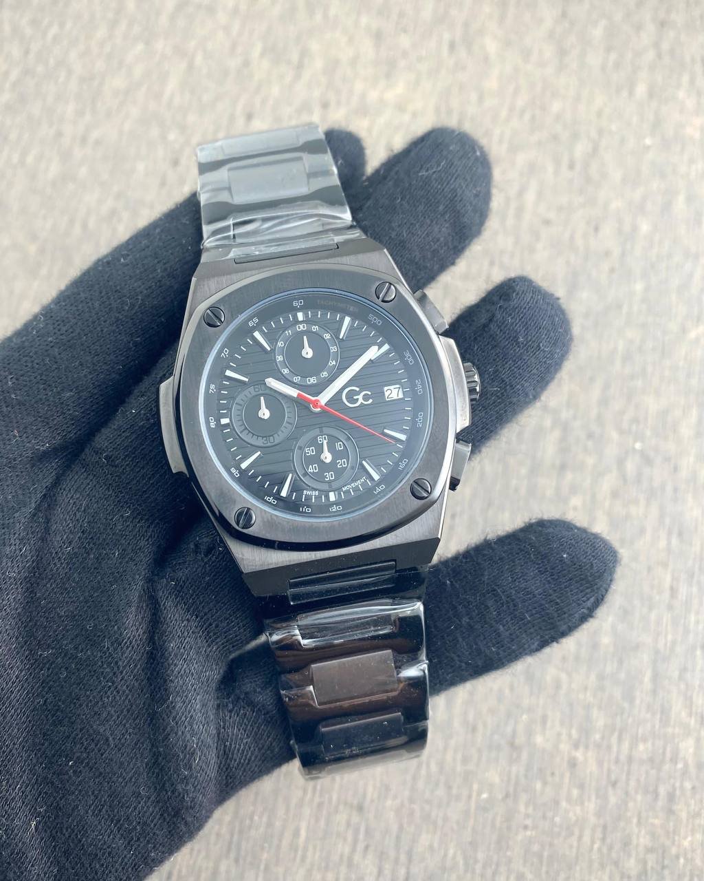 GUESS Round Chrono