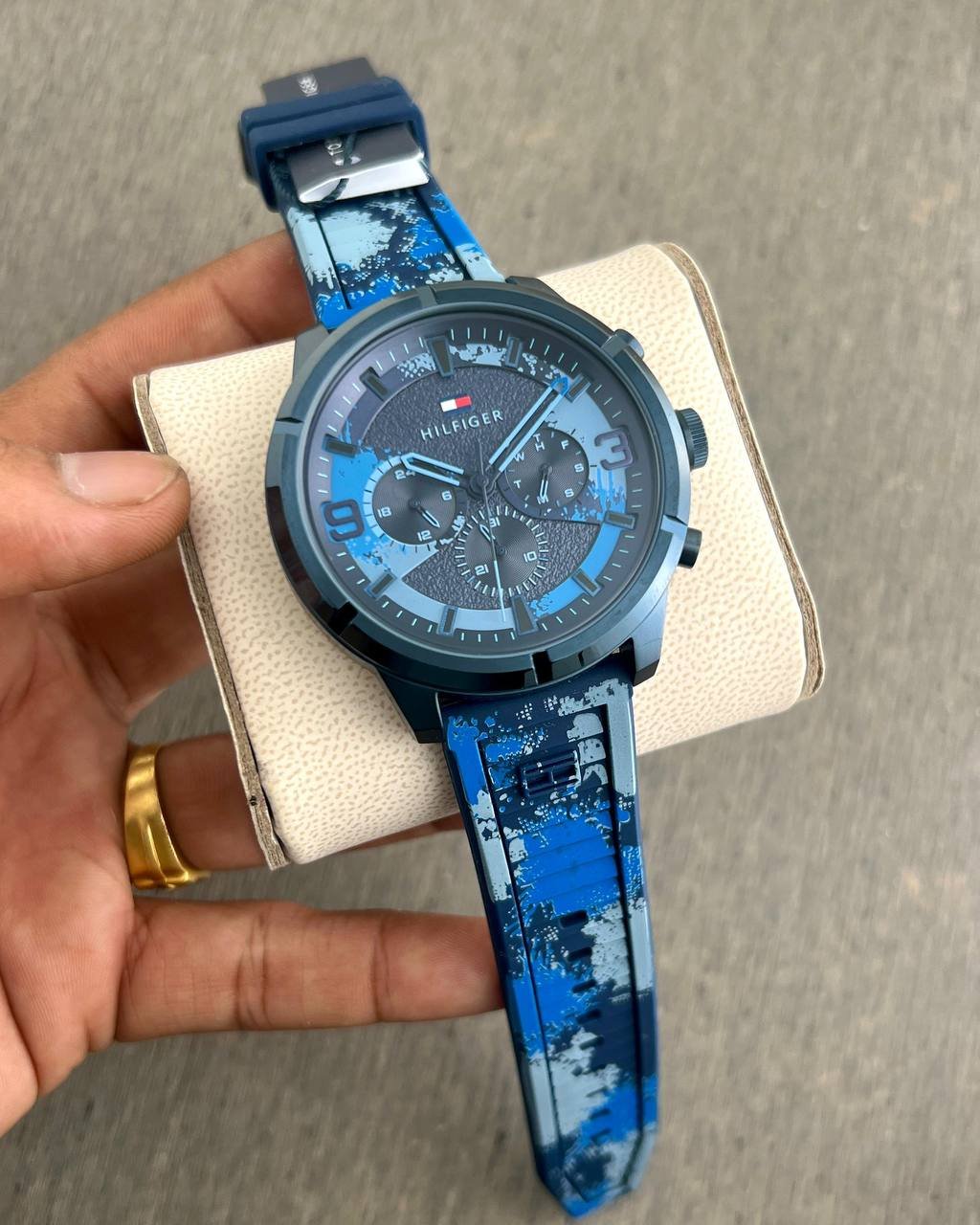 TOMMY HILFIGER MEN WILD 1792073