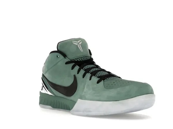 KOBE 4 PROTRO GIRL DAD