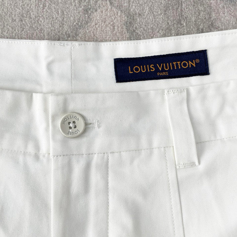LV Shorts 050111