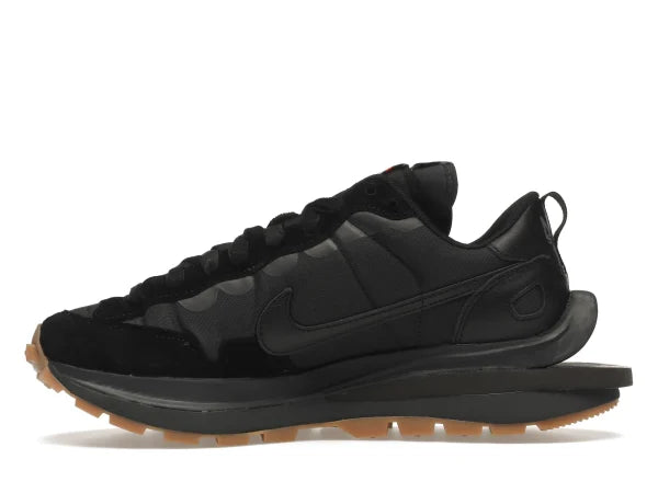 NIKEE VAPORWAFFLE SACAI BLACK GUM
