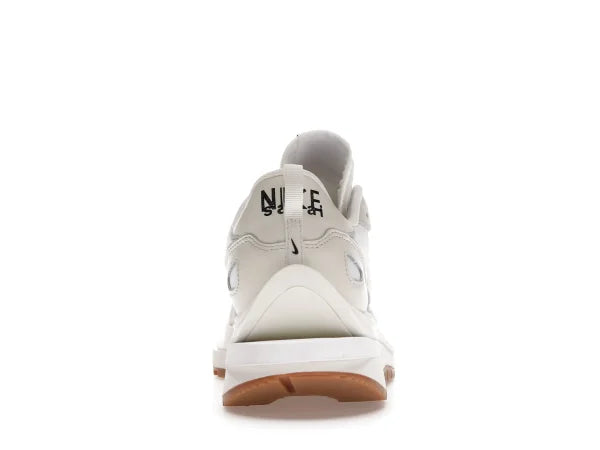 NIKEE VAPORWAFFLE SACAI SAIL GUM
