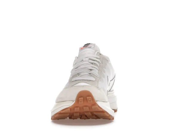 NIKEE VAPORWAFFLE SACAI SAIL GUM