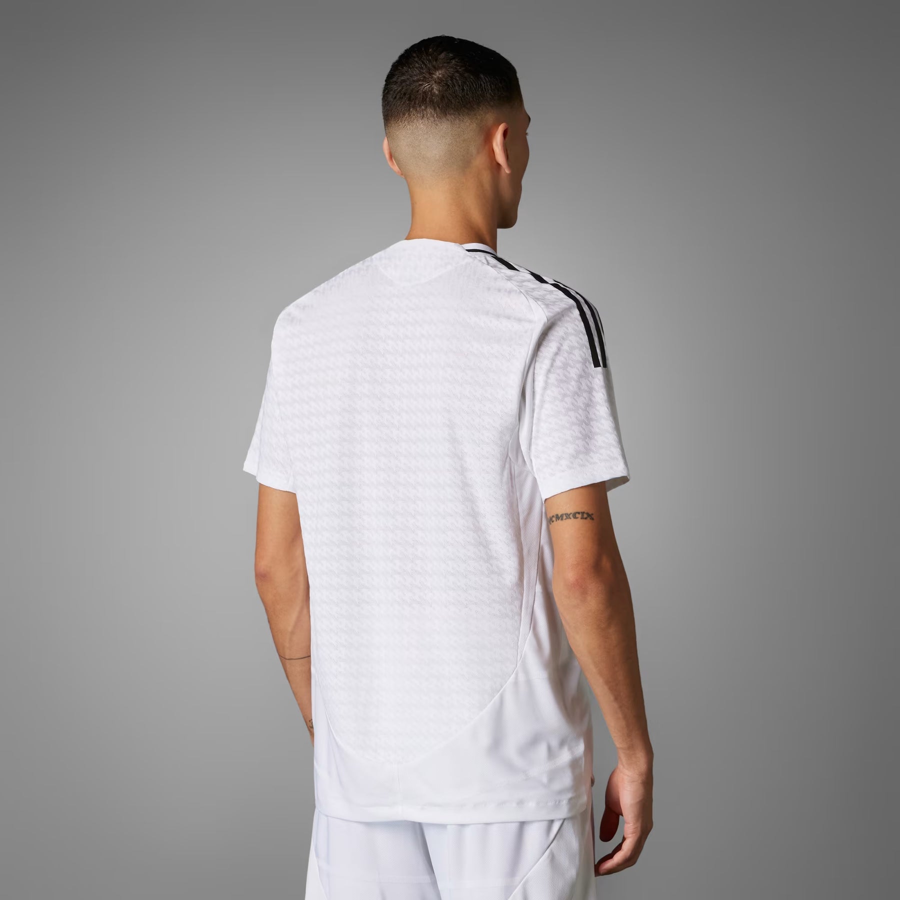 Real Madrid 24/25 Home Authentic Jersey + Shorts
