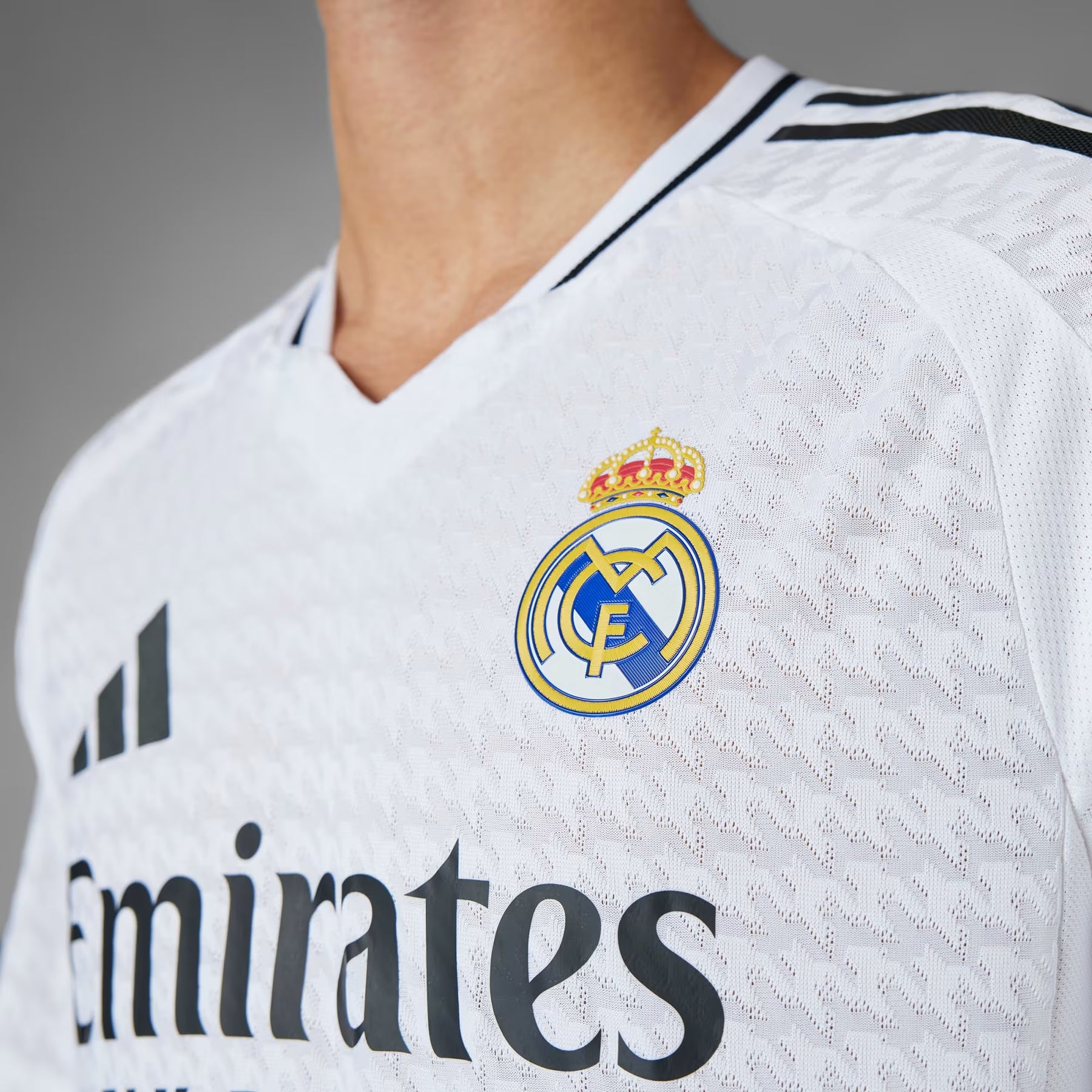 Real Madrid 24/25 Home Authentic Jersey + Shorts