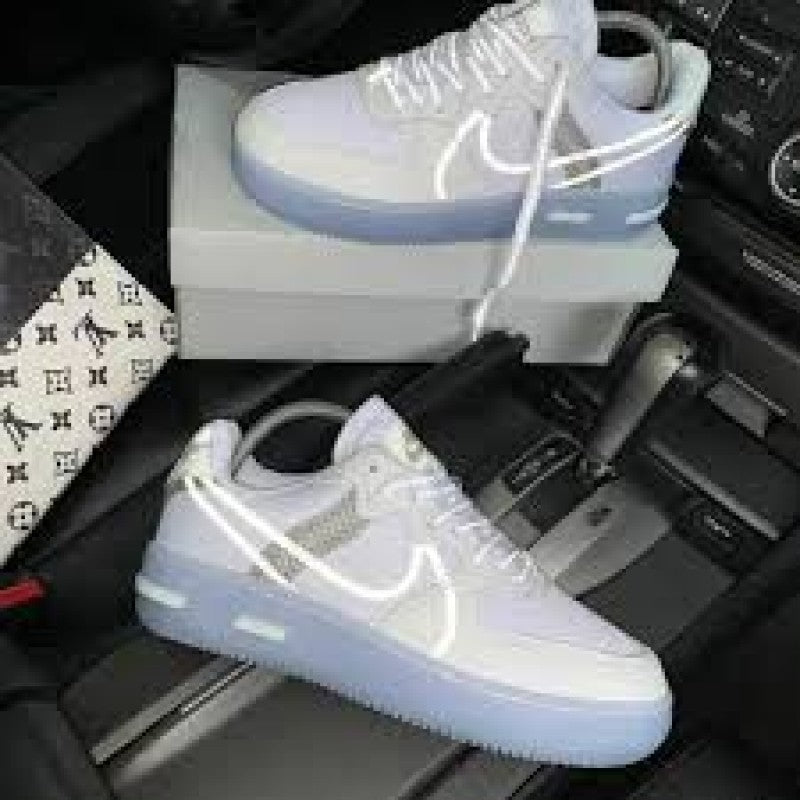 Airforce 1 react ice white