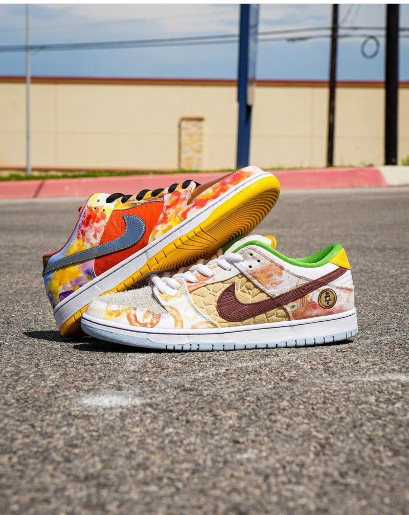 nikee sb dunk low street hawker 2021