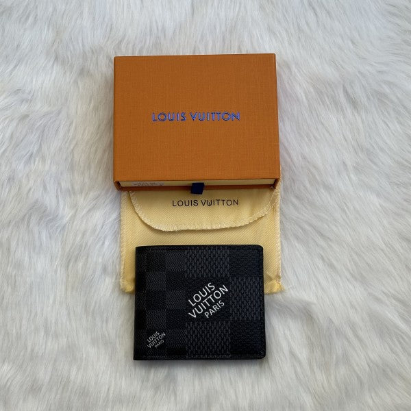 Louis Vuitton 44 Mens Wallet With Original Box & Dust Cover