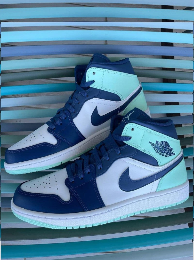 Air Jordan 1 Mid "Blue Mint"