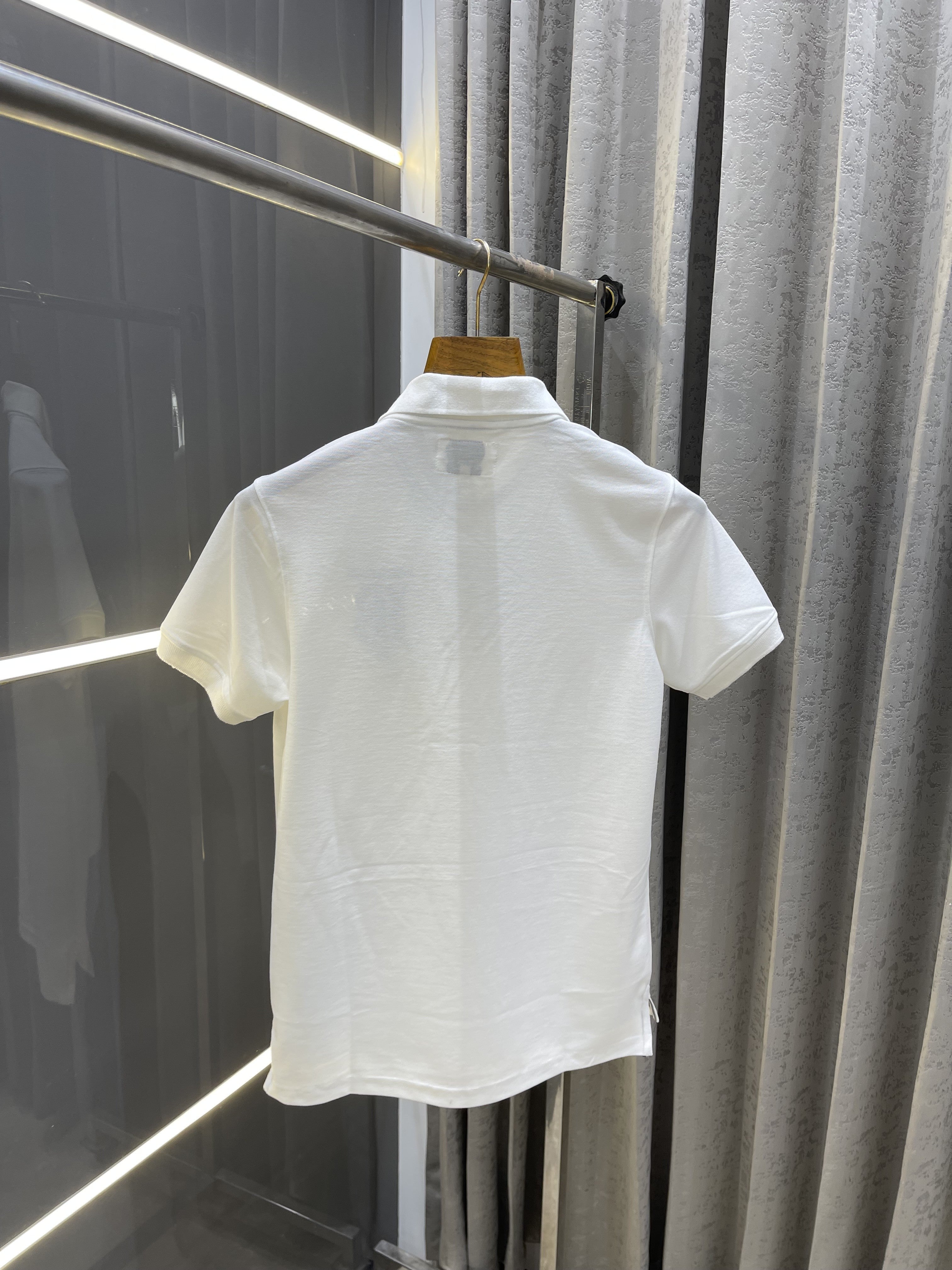 BURBERR.Y WHITE PRINTED PREMIUM PILO T-SHIRT