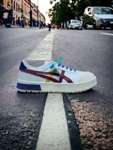 Asicss court trail white red fix