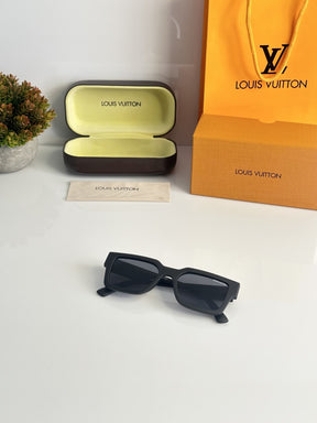 Louis Vuitton 88082 Black