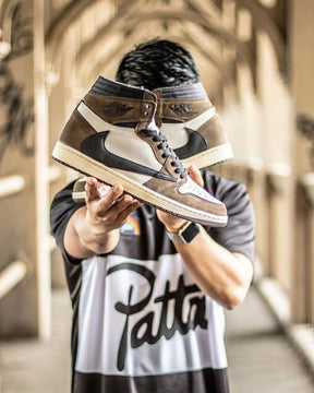 Air JORDAN 1 X TRAVIS SCOOT HIGH BROWN