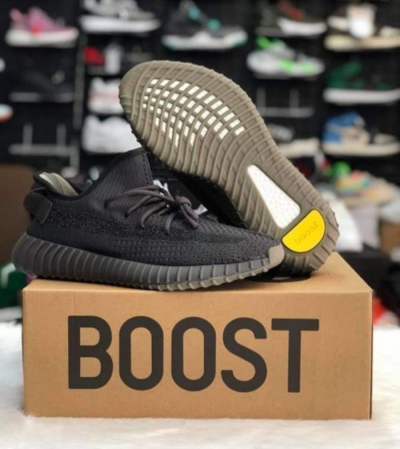 Adidass yeezy 350 black cinder reflective Semi Ua