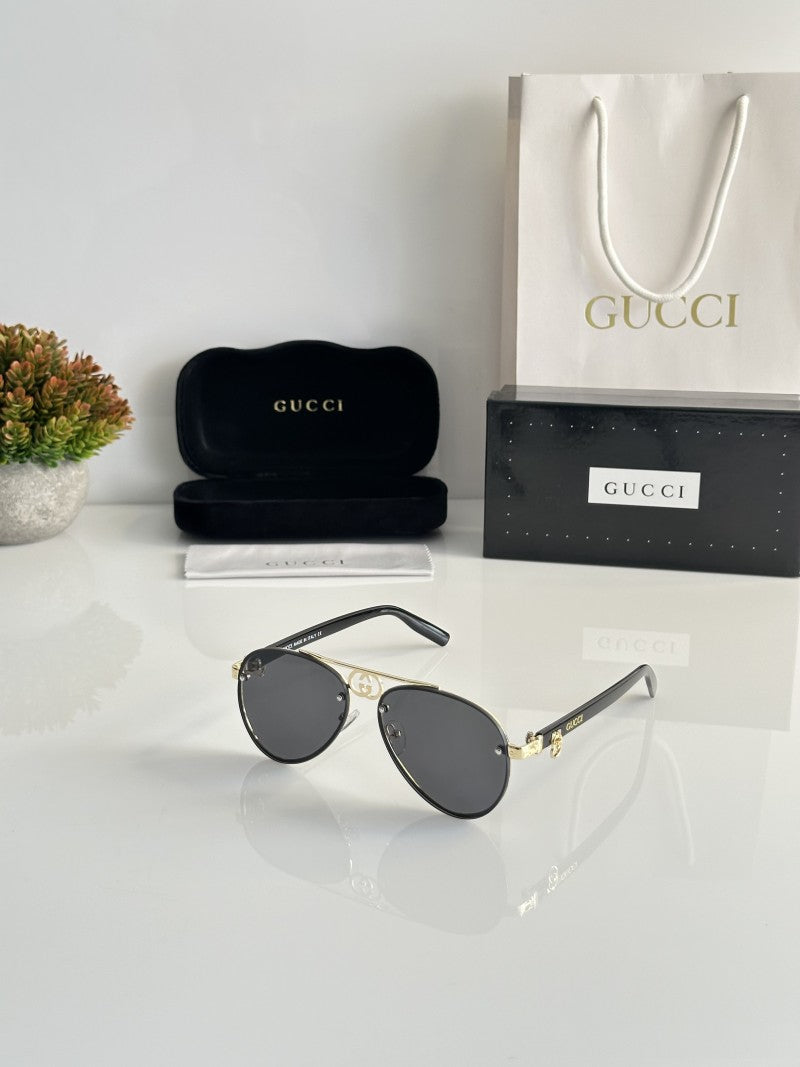 Gucci 5118 Gold Black